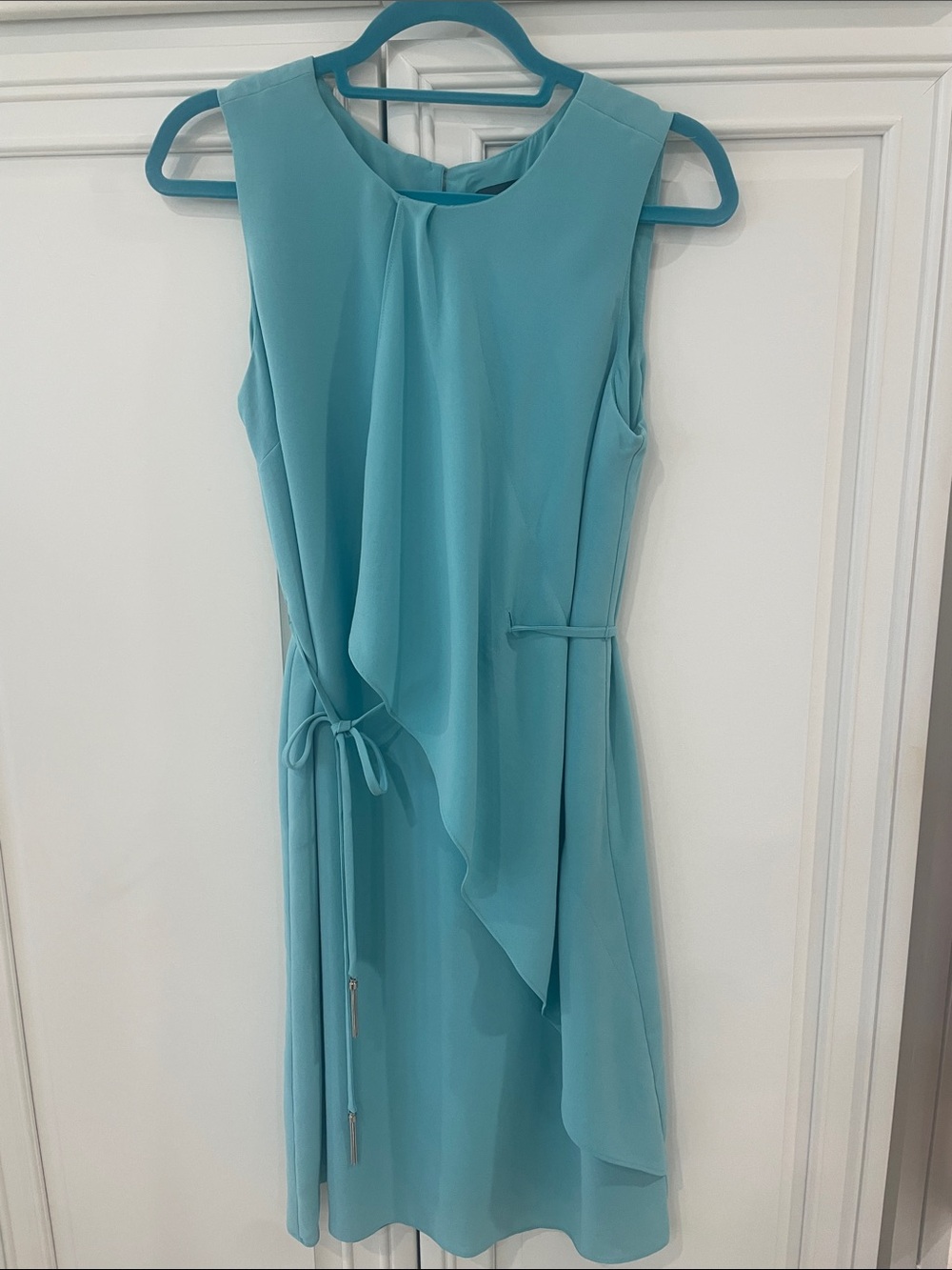 Adrianna Papell Aqua Sleeveless Drape-Front Shift Dress with tie waist, size 10